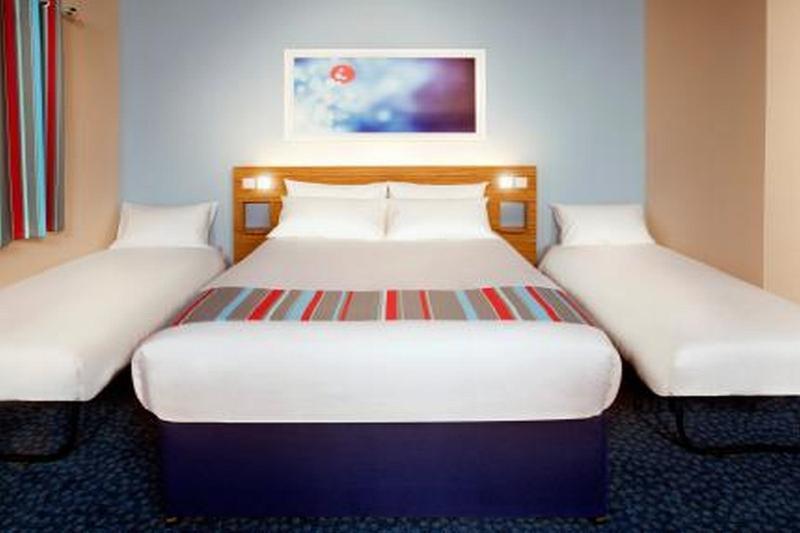 Travelodge Bradford Central Exteriör bild